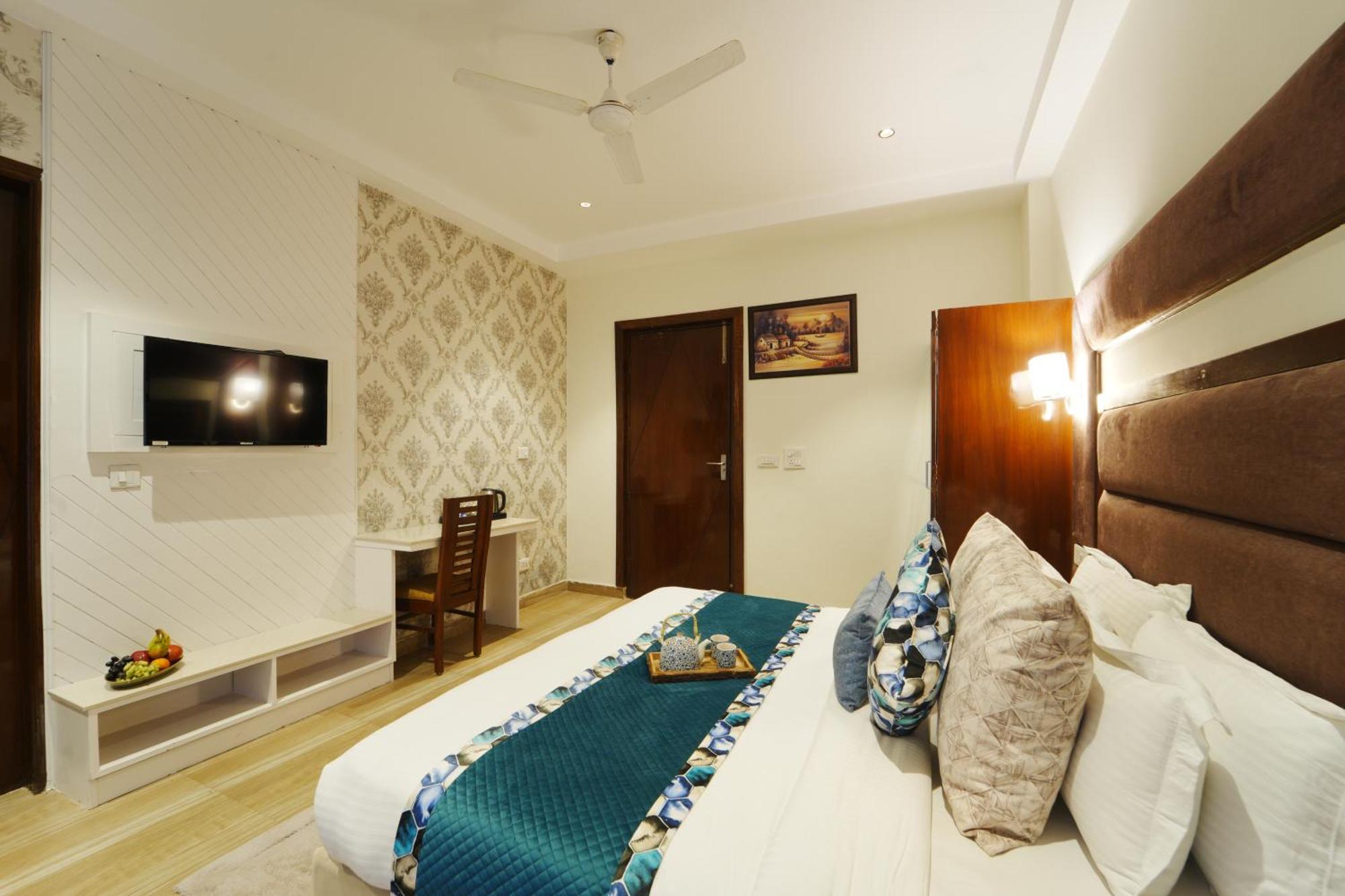 Hotel Kasauli View !! Balcony Rooms ! Terrace ! Restaurant ! Main Highway ! Garden !! Εξωτερικό φωτογραφία