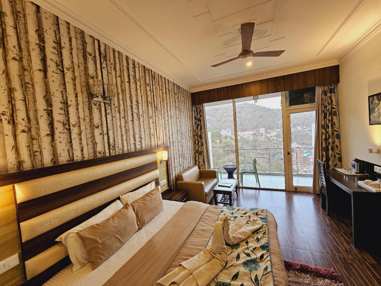 Hotel Kasauli View !! Balcony Rooms ! Terrace ! Restaurant ! Main Highway ! Garden !! Εξωτερικό φωτογραφία